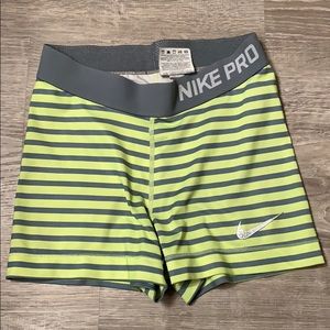 Nike spandex